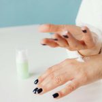 নখের যত্ন নিয়ে ১৫ টি টিপস